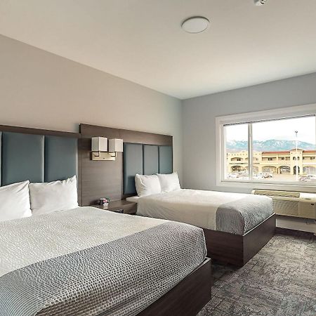Park Inn By Radisson Osoyoos Exterior foto